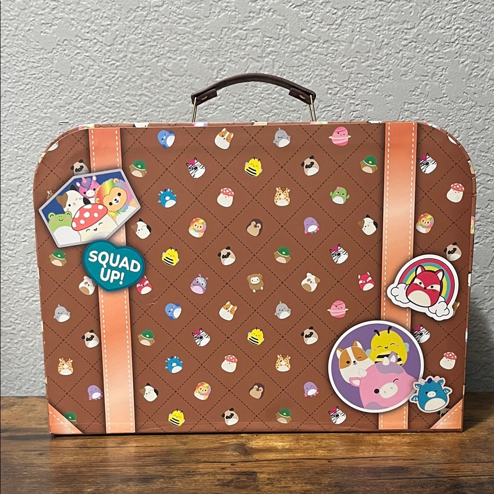 Squishmallows Ultimate on the Go Squad Up Suitcase- NWOT